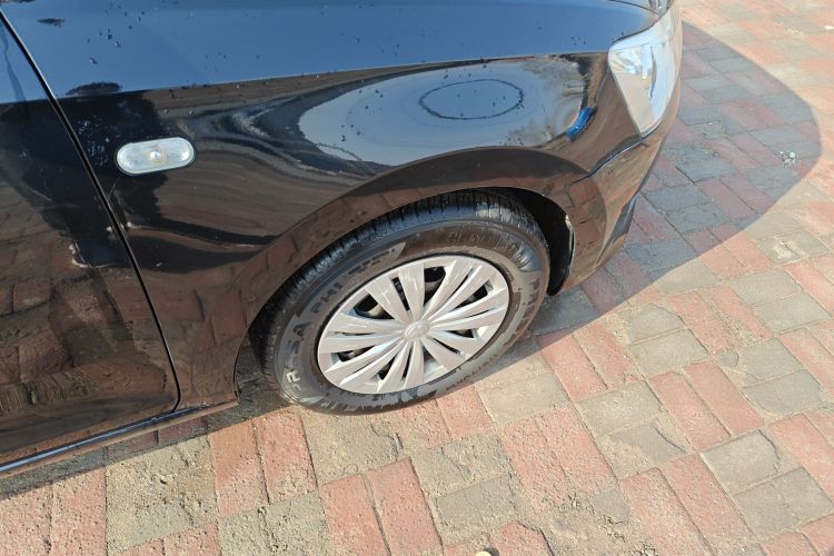 大众 桑塔纳 2015款 1.4L 手动风尚版局部细节9004