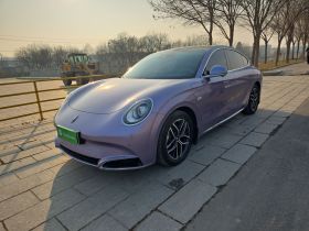 欧拉闪电猫 2022款 555km 尊贵版