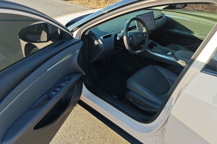 小鹏MONA M03 2024款 620 超长续航中控内饰7003