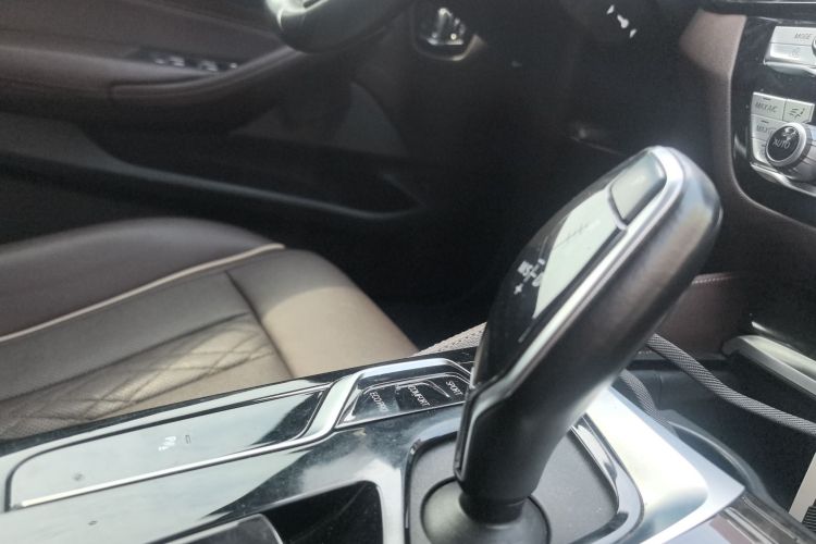 宝马5系 2021款 525Li 豪华套装中控内饰7006