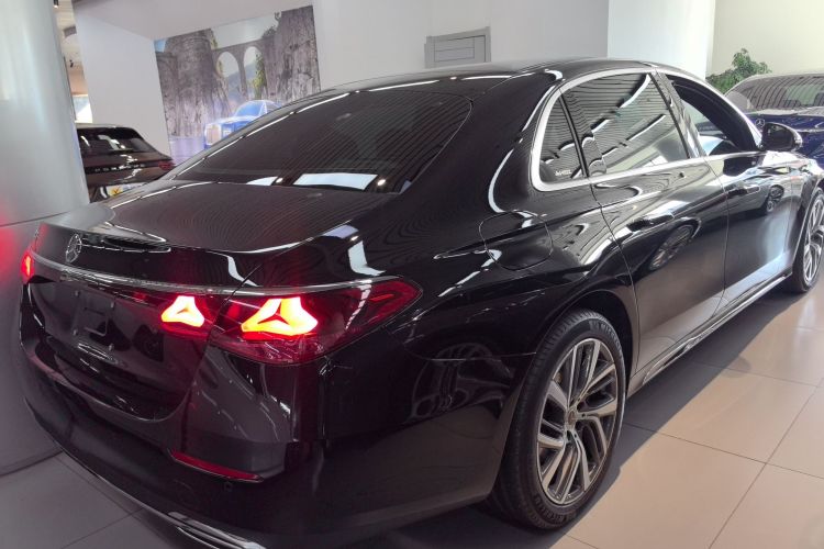 奔驰E级 2024款 E 300 L 时尚型车身外观6003