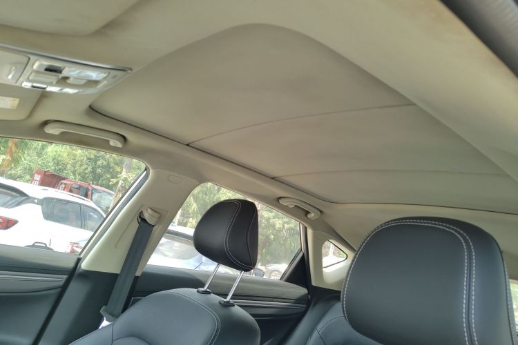 吉利汽车 帝豪GS 2016款 运动版 1.8L 手动领尚型局部细节22