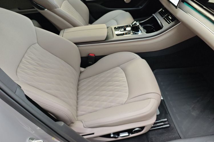 比亚迪 汉 2025款 EV 701KM激光雷达智驾型局部细节41