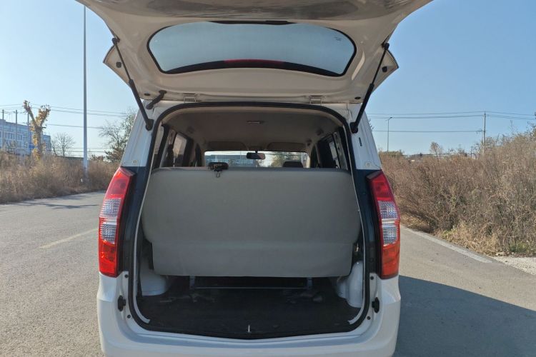 五菱汽车 五菱宏光 2020款 1.2L S基本型国VI LSI局部细节23