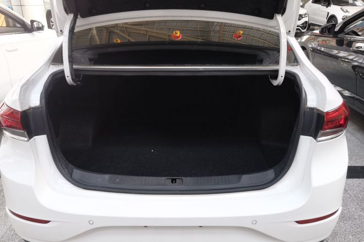 别克 英朗 2021款 改款 典范 1.5L 自动精英型车身外观6005