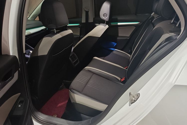 大众 高尔夫 2021款 280TSI DSG Pro中控内饰7001