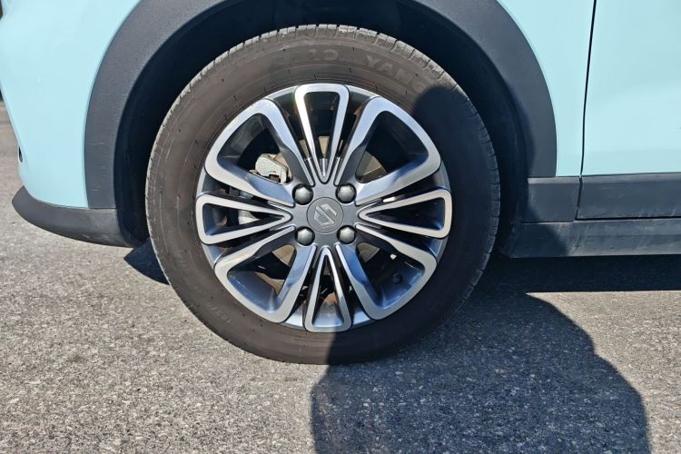 零跑汽车 零跑T03 2025款 403舒享版车身外观6008