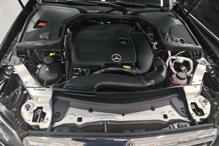 奔驰E级 2020款 改款 E 260 L局部细节24