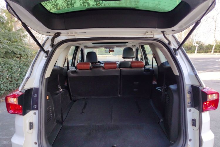 北汽幻速S3 2016款 S3L 1.5L 手动尊享型局部细节23