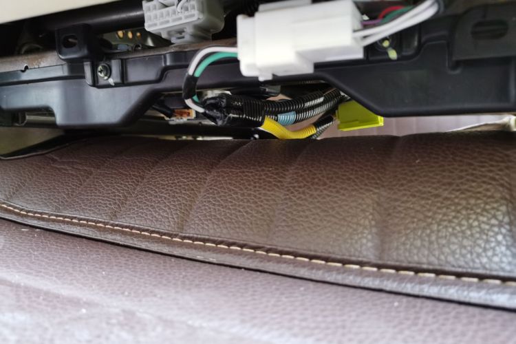 丰田 凯美瑞 2015款 2.0G 领先版局部细节9005