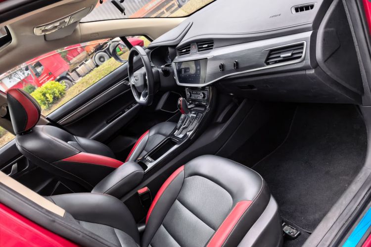 吉利汽车 帝豪GS 2020款 1.4T CVT雅中控内饰7009