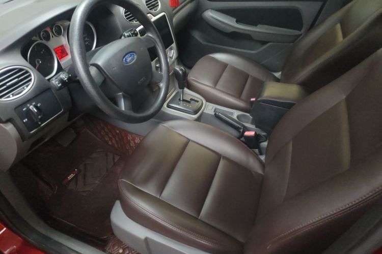 福特 福克斯 2013款 两厢经典 1.8L 自动基本型局部细节19