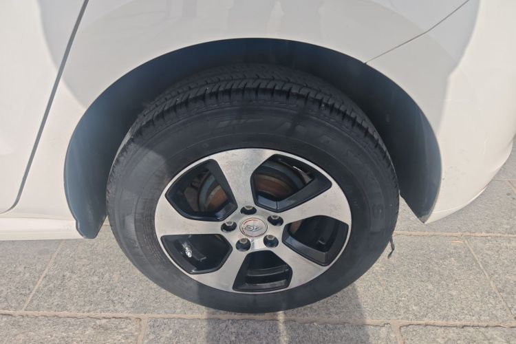 大众 Polo 2014款 1.4L 手动风尚版车身外观6007