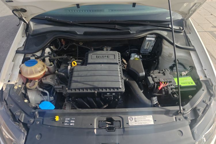 大众 Polo 2014款 1.4L 手动风尚版局部细节24