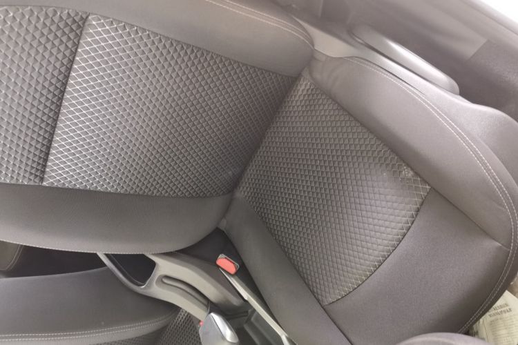 雪铁龙 爱丽舍 2017款 1.6L 手动时尚型中控内饰7001