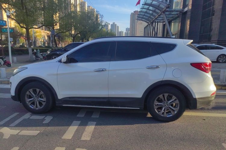 现代 胜达 2013款 2.4L 自动四驱智能型车身外观6005