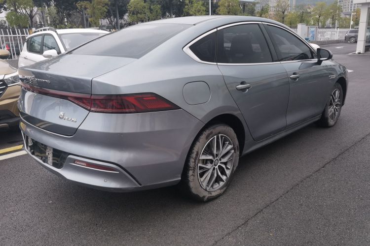 比亚迪 秦PLUS 2021款 DM-i 120KM 尊贵型车身外观6003