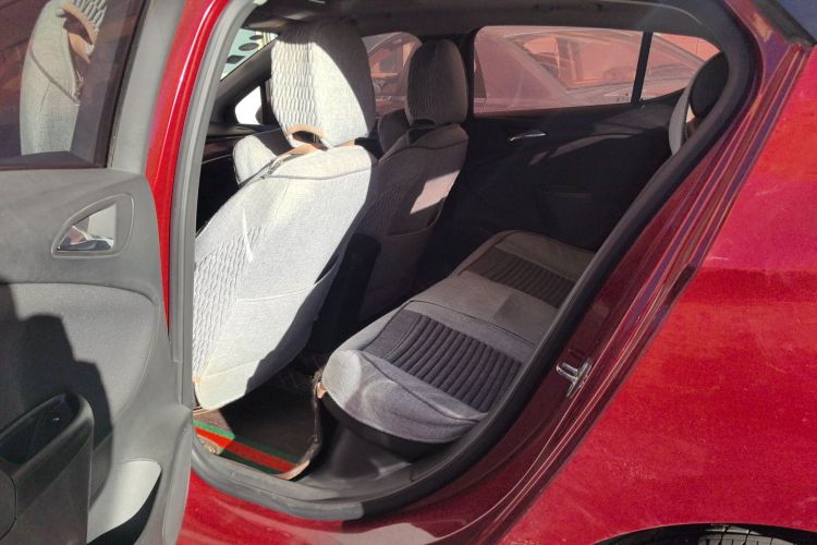 别克 威朗 2016款 两厢 15S 自动进取型中控内饰7001