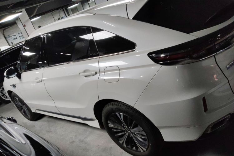 本田UR-V 2020款 370TURBO 两驱尊雅版车身外观6005