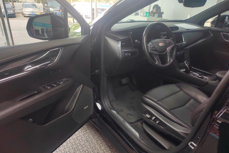 凯迪拉克XT5 2020款 改款 28T 四驱豪华型中控内饰7002
