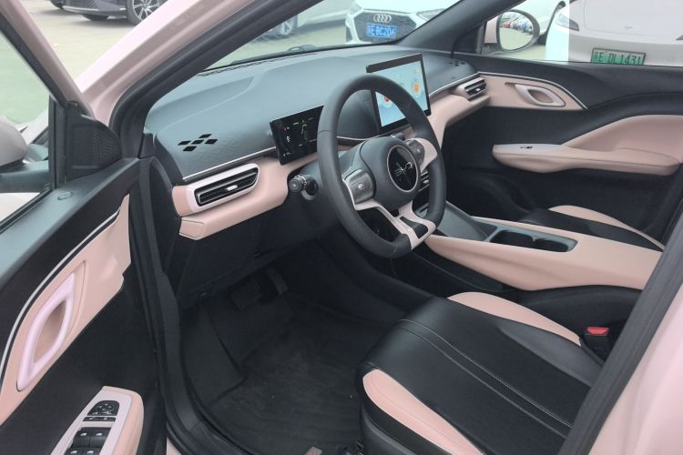 比亚迪 海鸥 2024款 荣耀版 305km 自由版中控内饰7001