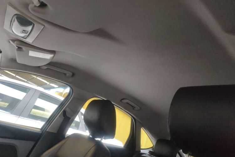 福特 福克斯 2013款 两厢经典 1.8L 自动基本型局部细节22