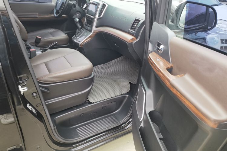 东风风行 风行CM7 2018款 经典版 2.0T 自动尊享型中控内饰7003