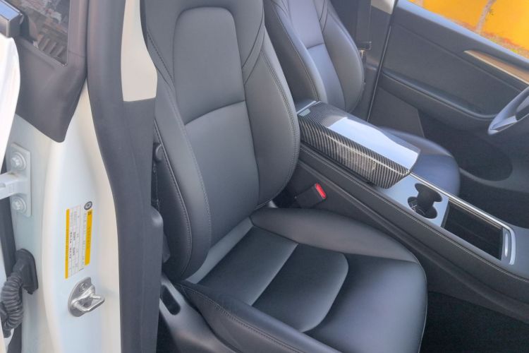 特斯拉 Model Y 2022款 改款 后轮驱动版局部细节41