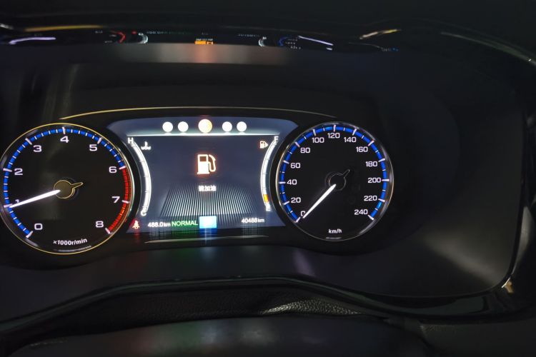 广汽传祺 传祺M8 2018款 320T 尊贵版中控内饰15