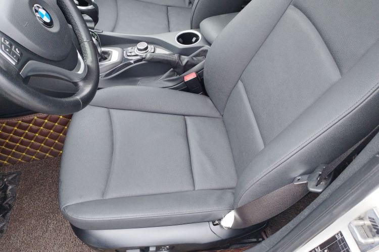 宝马X1 2015款 sDrive18i 领先晋级版局部细节19