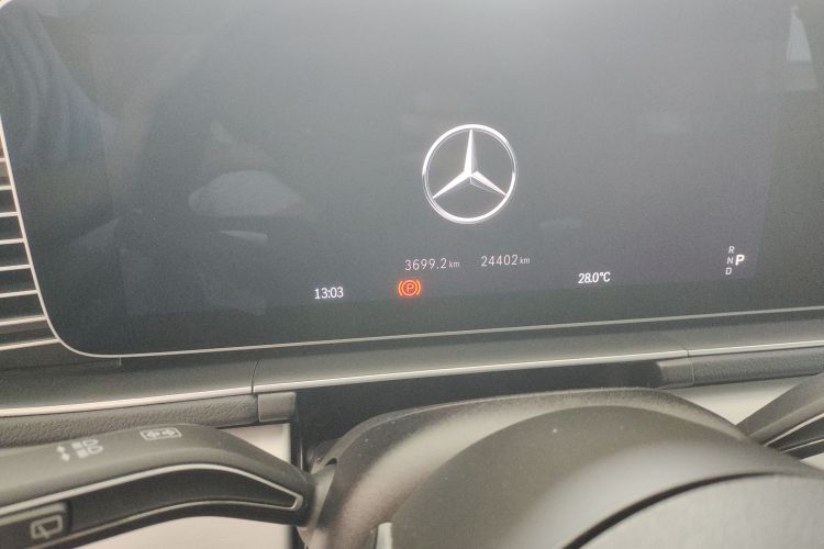 奔驰GLE 2024款 GLE 350 4MATIC 动感型中控内饰15