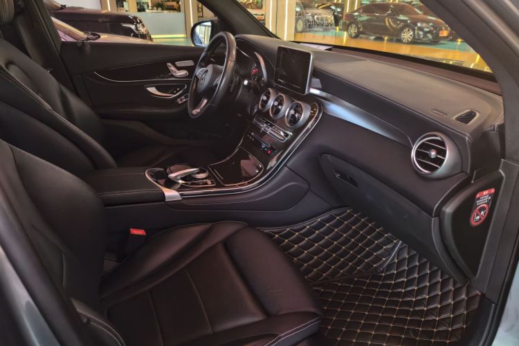 奔驰GLC 2017款 GLC 260 4MATIC 豪华型中控内饰7003