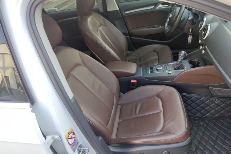 奥迪A3 2016款 Sportback 35 TFSI 风尚型局部细节41