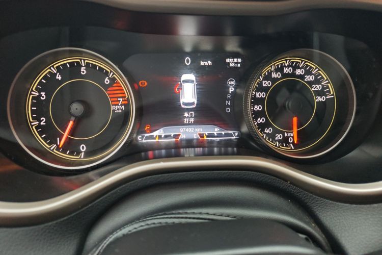 Jeep 自由光 2017款 2.4L 领先智能版中控内饰15