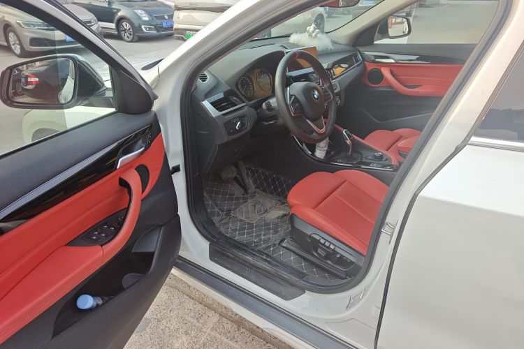 宝马X2 2020款 sDrive20i M越野套装中控内饰7002