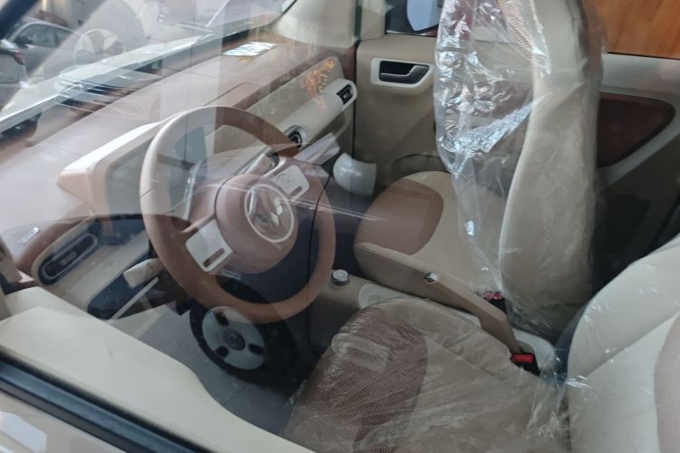 五菱汽车 宏光MINIEV 2024款 第三代 215km 青春版中控内饰7003