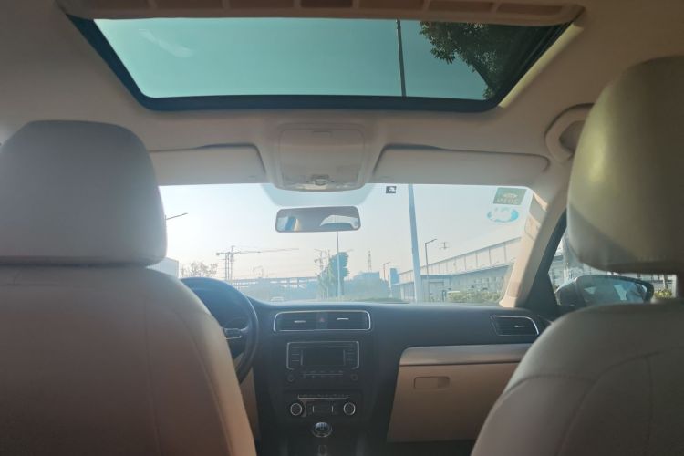 大众 速腾 2012款 1.4TSI 手动豪华型局部细节22