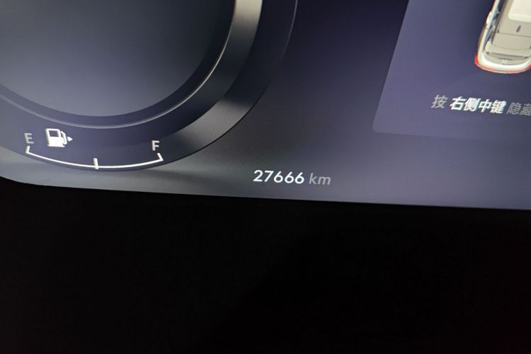 领克01 2023款 2.0TD 四驱暗夜版中控内饰15