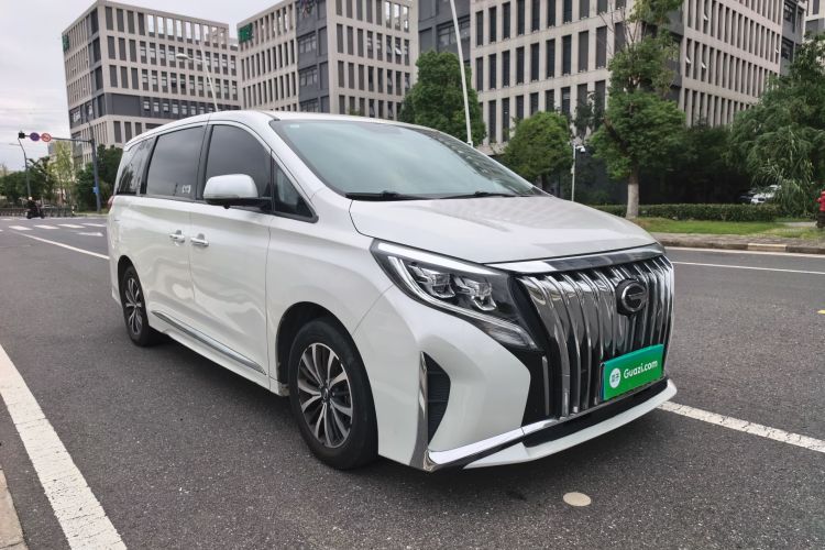 广汽传祺 传祺M8 2023款 领秀系列 390T 豪华版车身外观6002