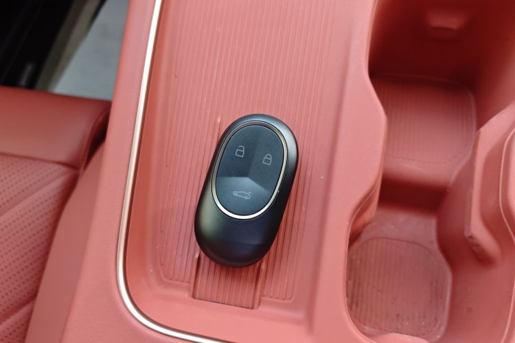 蔚来EC7 2024款 100kWh 签名版中控内饰7005