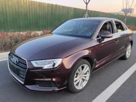 奥迪A3 2018款 30周年年型 Limousine 35 TFSI 进取型