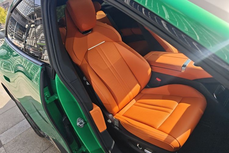 小米汽车 小米YU7 2025款 超长续航后驱版局部细节41