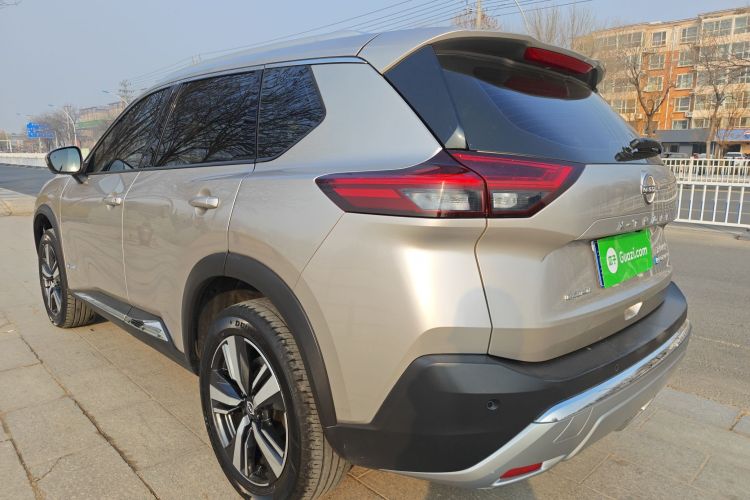 日产 奇骏 2023款 e-POWER 超混双电机四驱至尊版车身外观6005