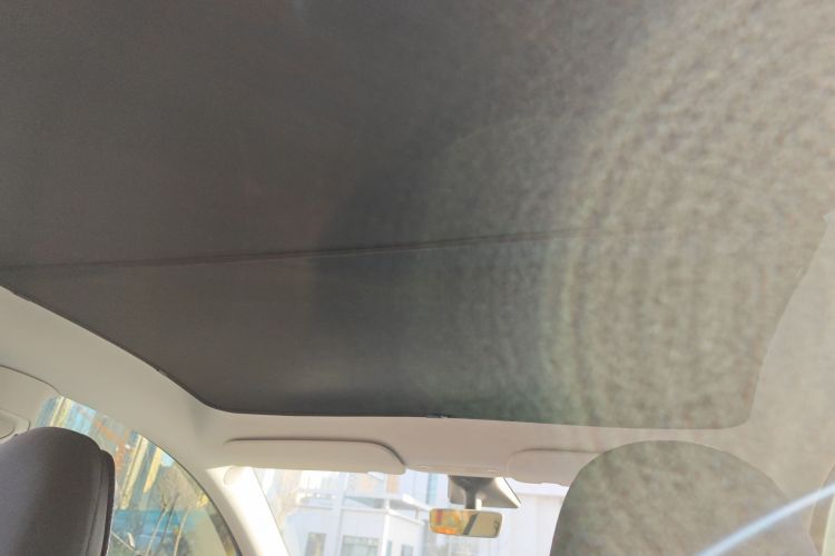 特斯拉 Model Y 2021款 长续航全轮驱动版局部细节22