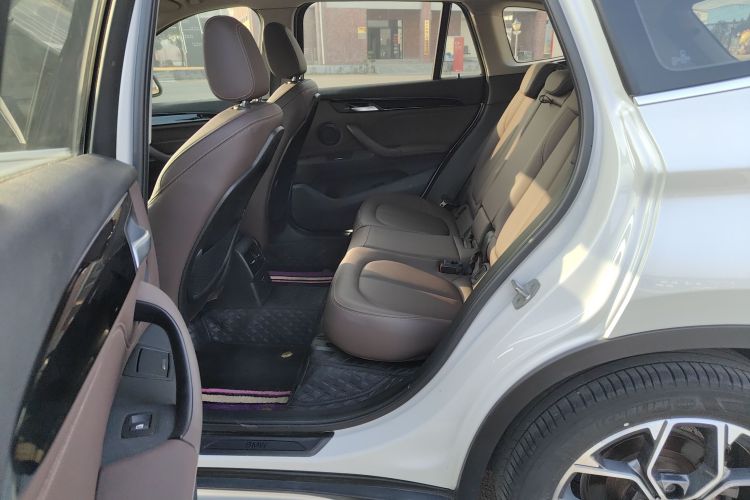 宝马X1 2020款 sDrive20Li 尊享型中控内饰7003