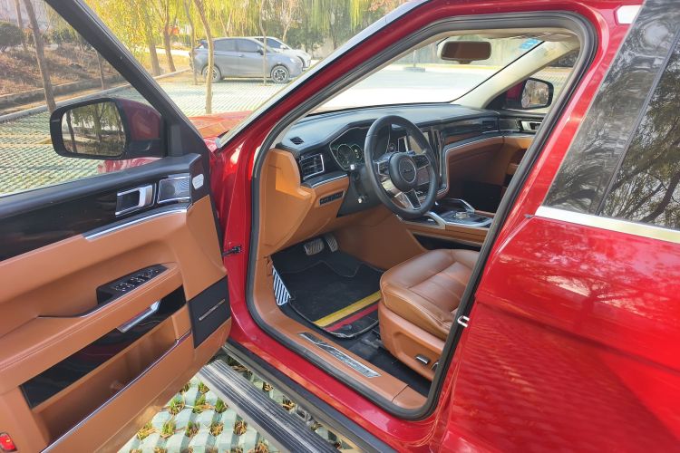 众泰T700 2017款 1.8T 双离合尊贵型中控内饰7001