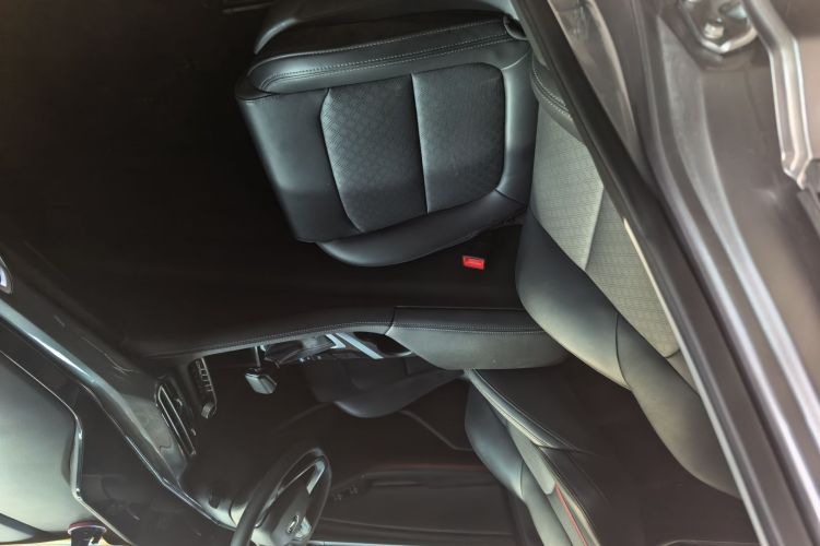 长安 逸动 2020款 PLUS 蓝鲸NE 1.4T GDI DCT尊贵型局部细节22