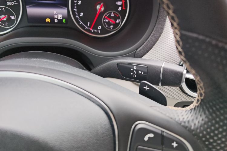 奔驰B级 2015款 B 200 动感型局部细节18