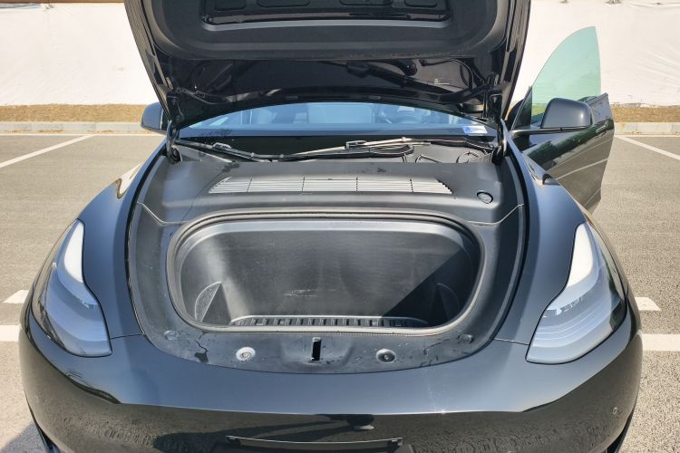 特斯拉 Model Y 2023款 后轮驱动版局部细节24