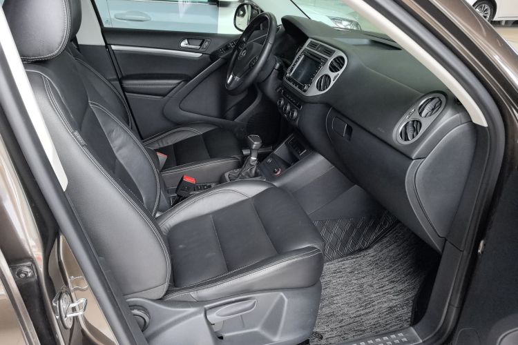 大众 途观 2017款 300TSI 自动两驱丝绸之路舒适版局部细节41